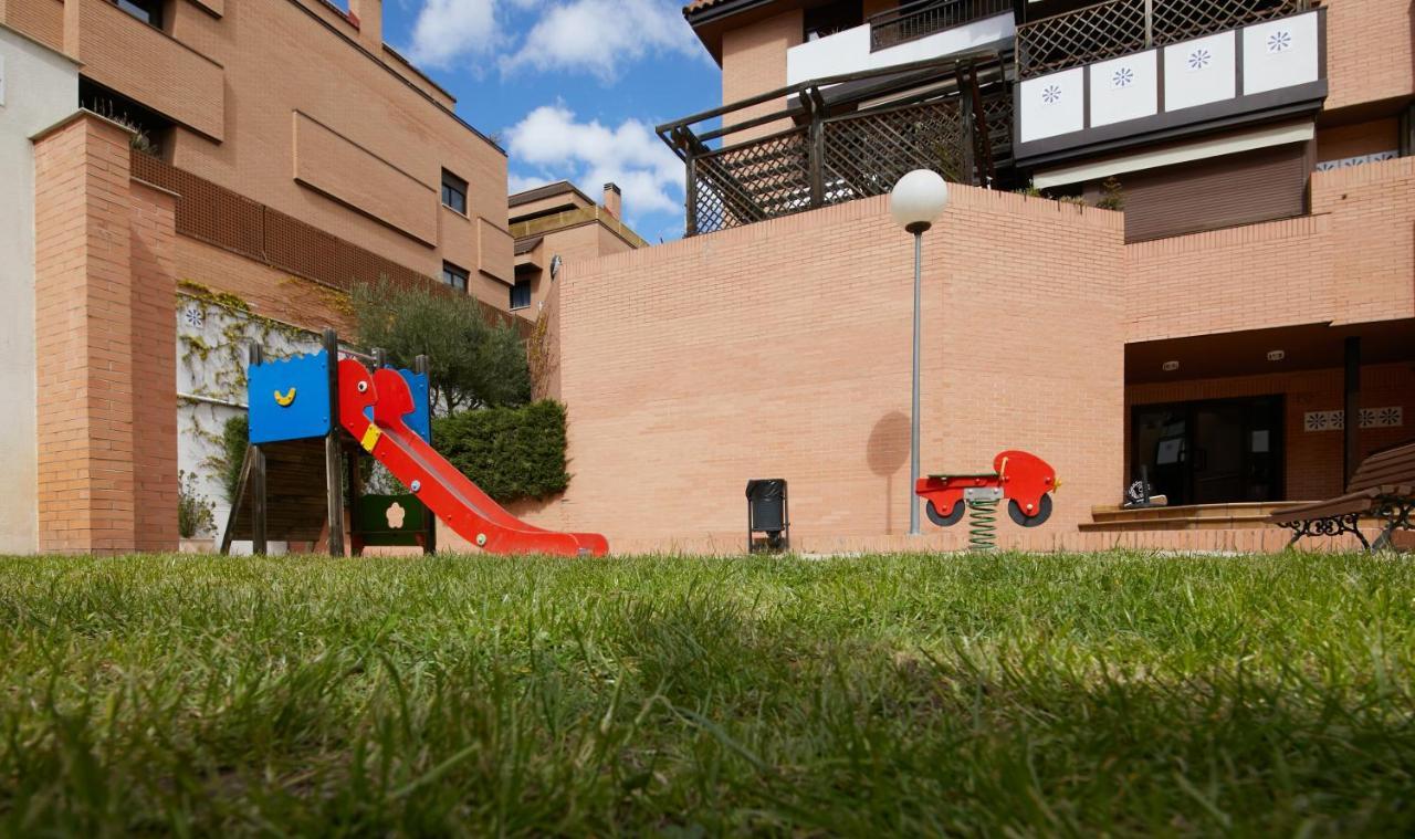 Apartamento Las Rozas Village エクステリア 写真